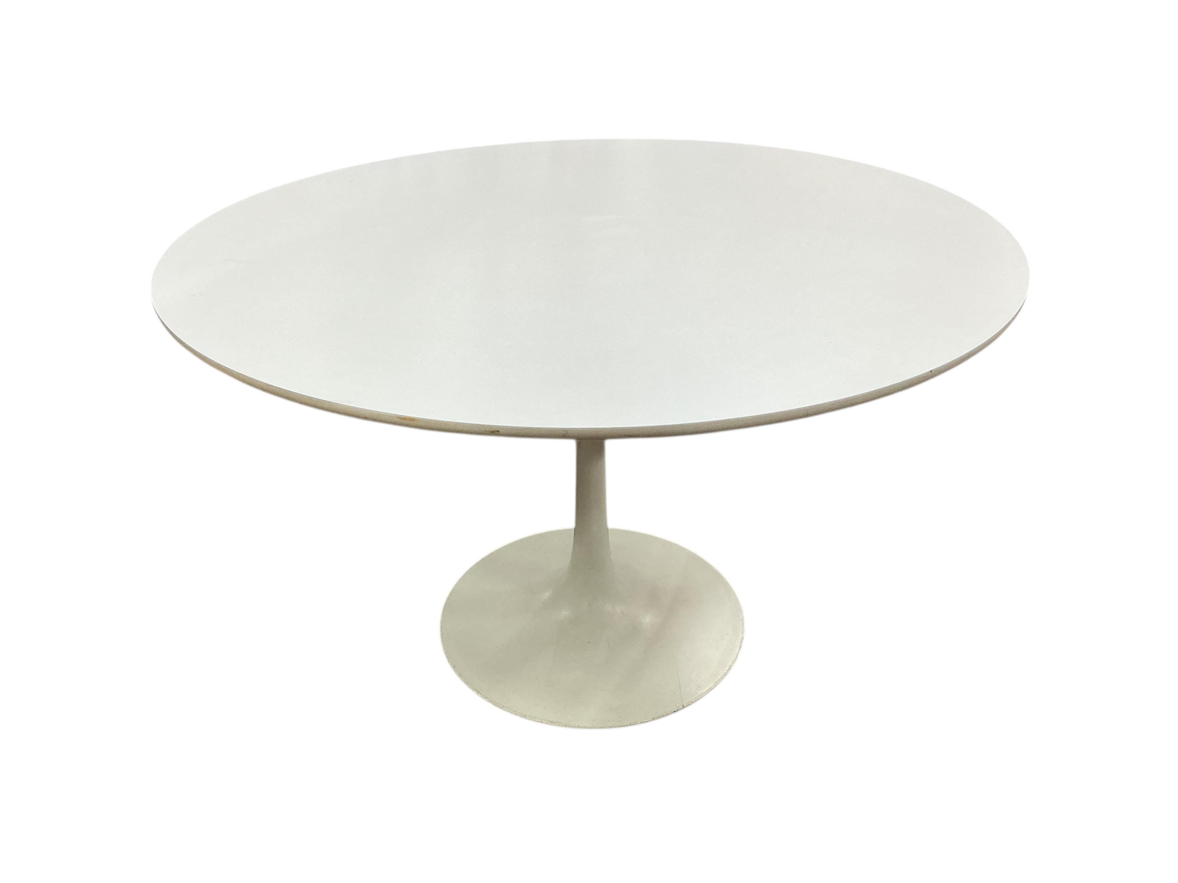 A tulip style circular breakfast table, diameter 120cm, height 72cm
